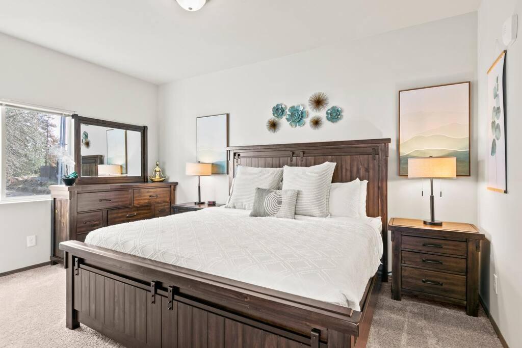 Spacious New 2 Bed 2 Bath Apt By Downtown سبوكين المظهر الخارجي الصورة